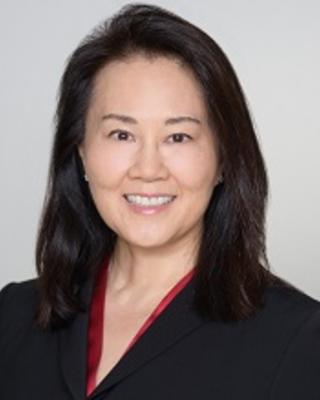 headshot of dr sherleen chen