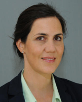 cruzat-andrea_220_x_220.jpg