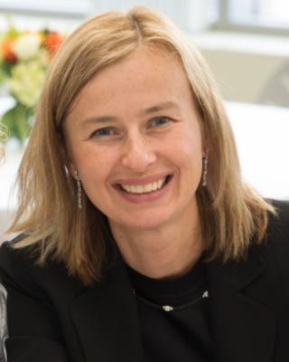 headshot of Ula Jurkunas, MD