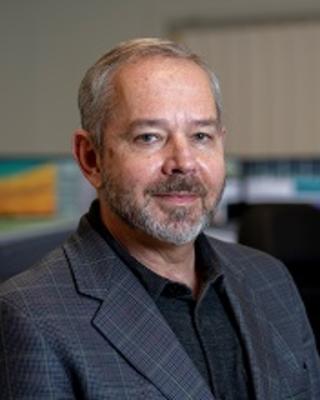 Russell Woods Headshot
